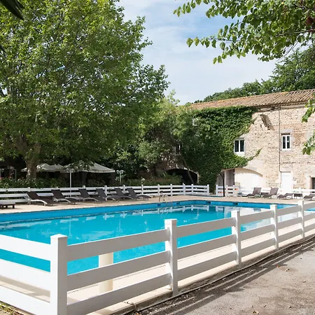 Le Galambre 3* Ним