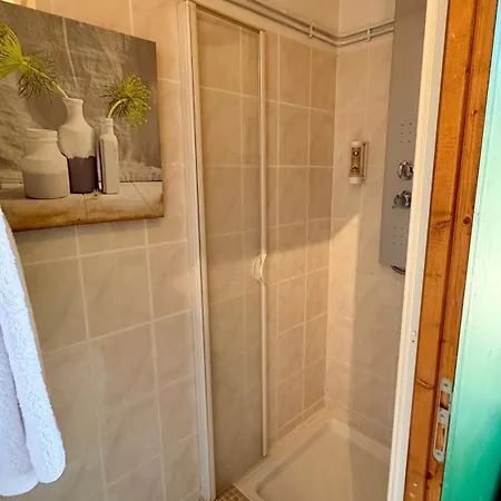 Le Galambre 3* Ним