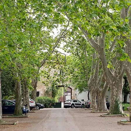 Le Galambre 3* نيم