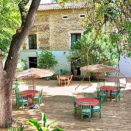Le Galambre מלון